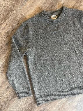 L.L. Bean 100% wool crew neck sweater